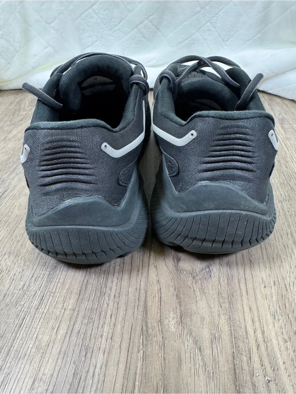Altra Women's Black Olympus Road Running Shoes - Size 8.5